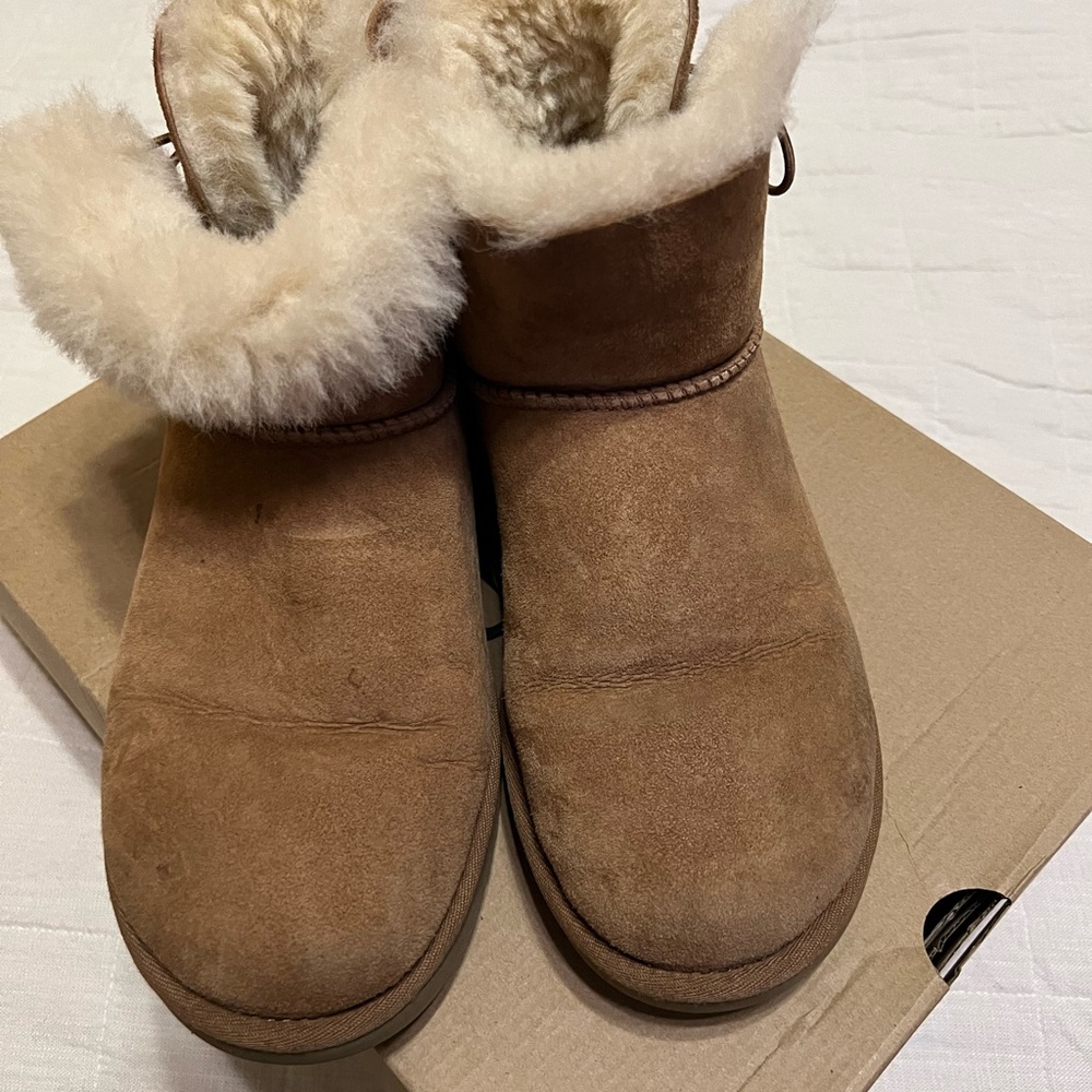 Women's Brown Shearling-Lined Boots